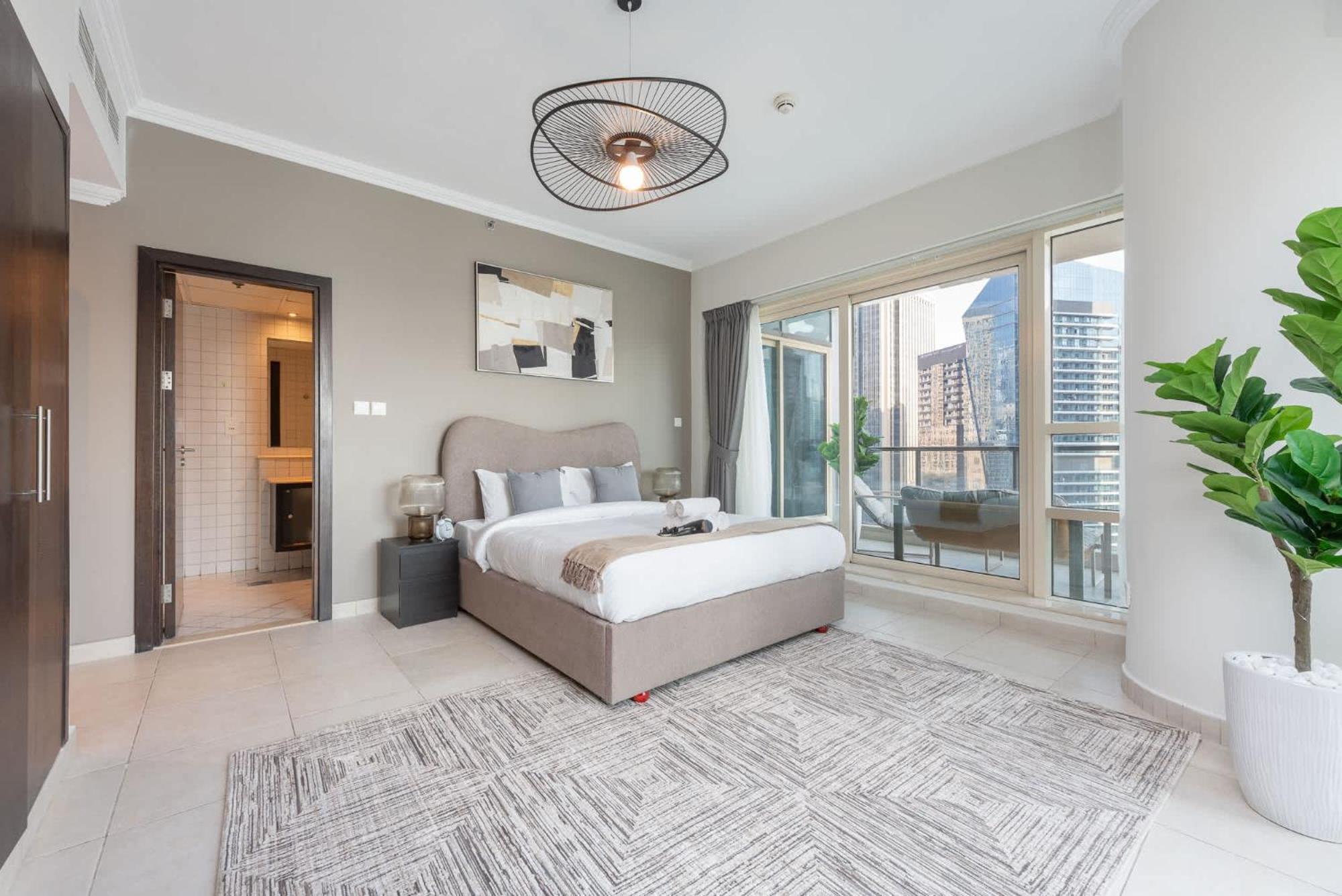 Bright 2br Marina With Modern Touches