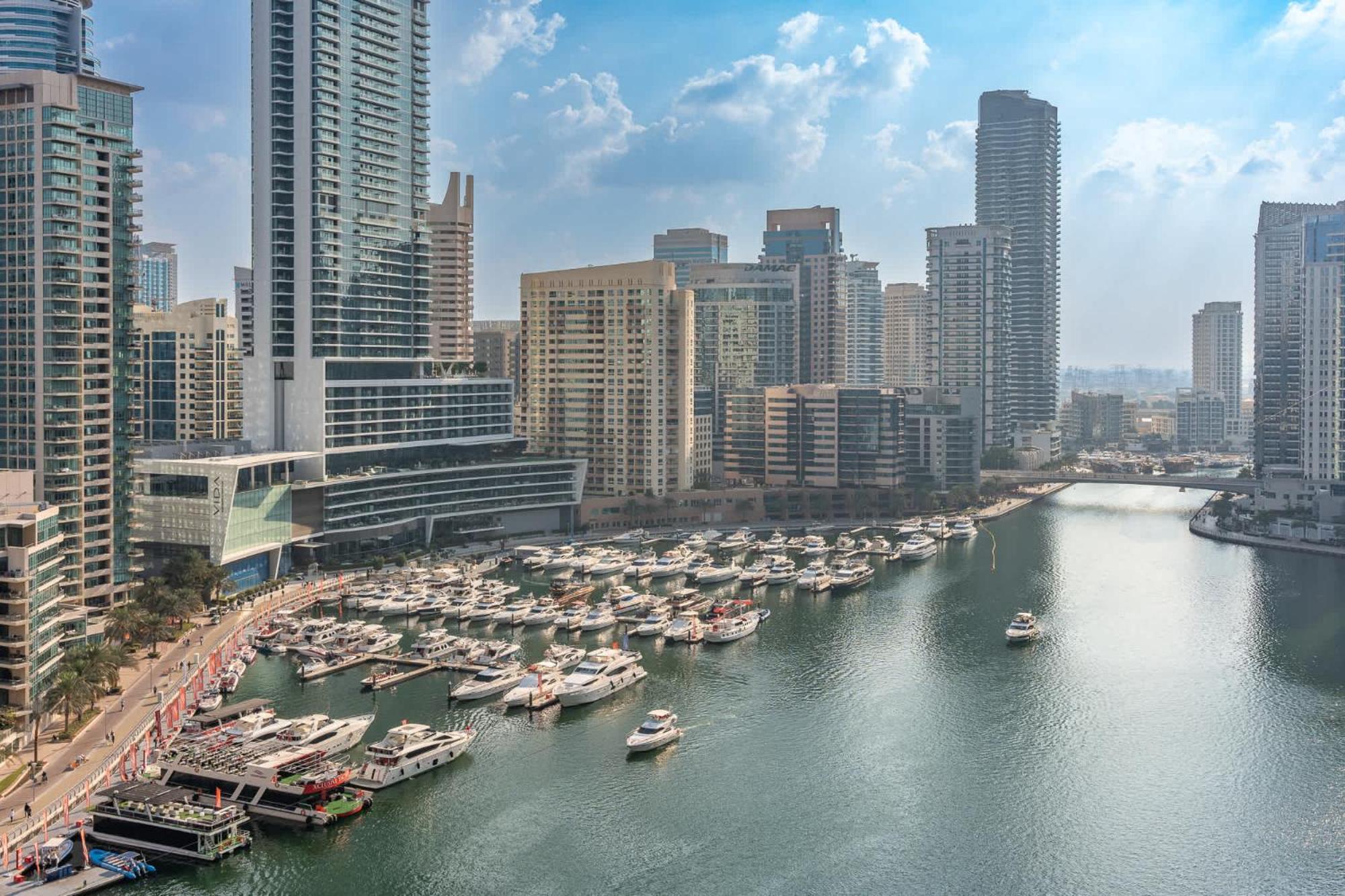 Apartment Bright 2br Marina With Modern Touches