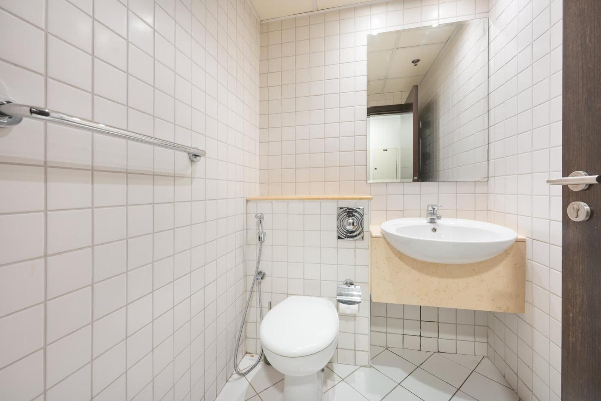 Bright 2br Marina With Modern Touches Dubai