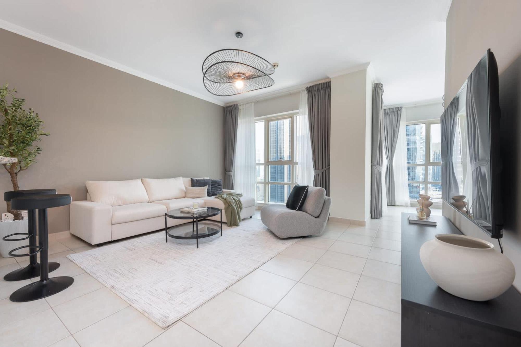 Bright 2br Marina With Modern Touches Apartment