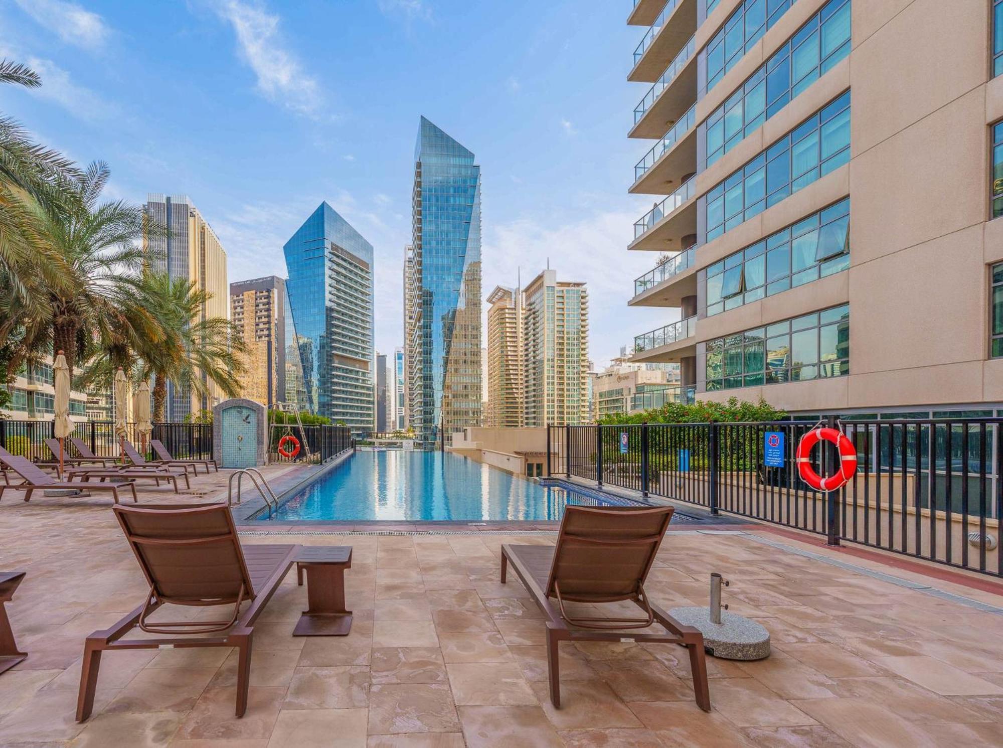 Bright 2br Marina With Modern Touches Apartment Dubai