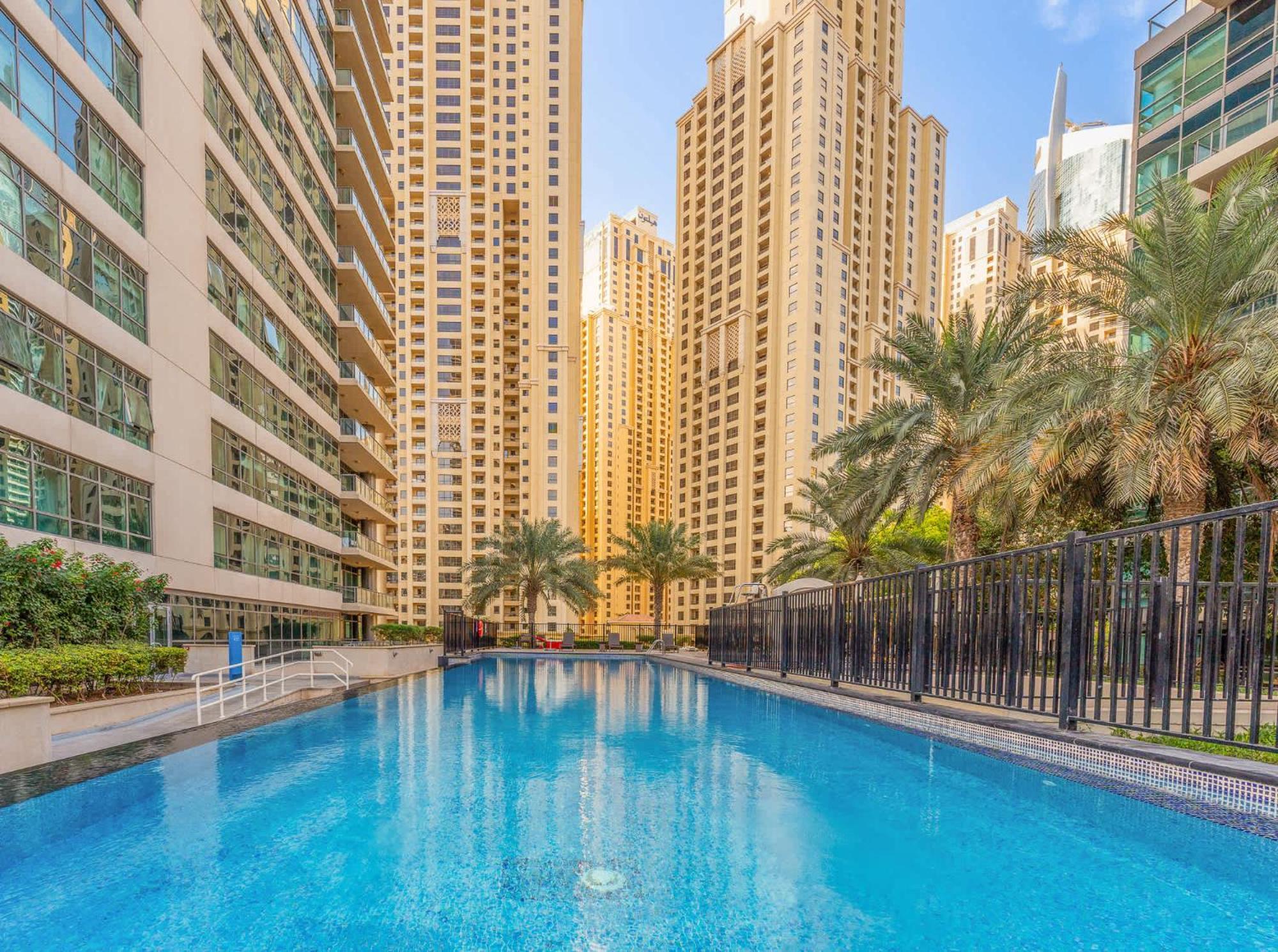 Bright 2br Marina With Modern Touches *